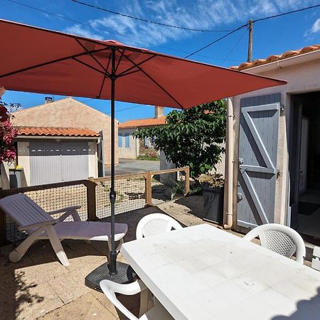 Spacious Nest With Terrace Near The Beach Saint-Hilaire-de-Talmont Extérieur photo