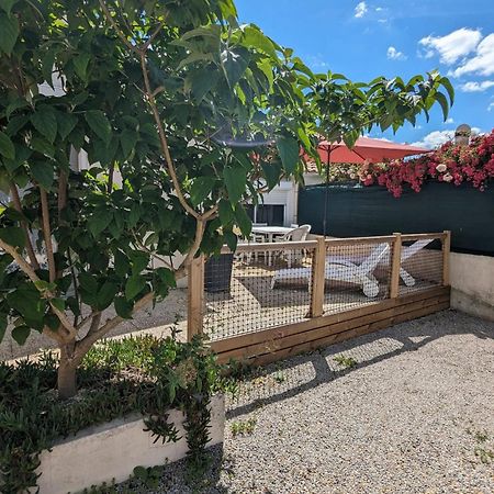 Spacious Nest With Terrace Near The Beach Saint-Hilaire-de-Talmont Extérieur photo