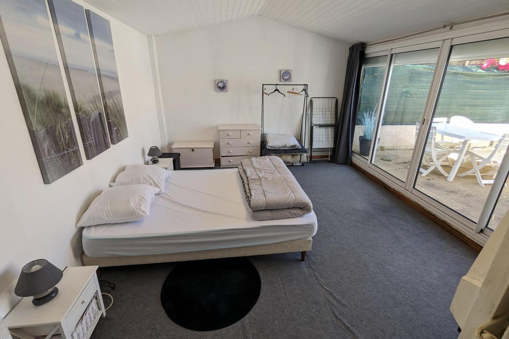 Spacious Nest With Terrace Near The Beach Saint-Hilaire-de-Talmont Extérieur photo